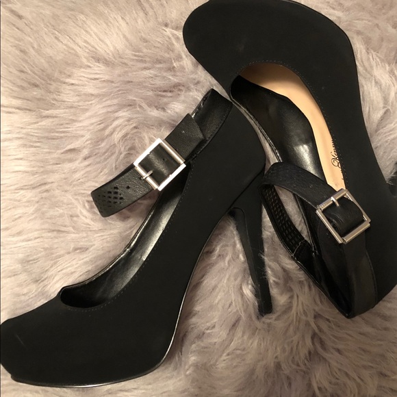 Penny Loves Kenny Shoes - Black high heels Penny Loves Kenny